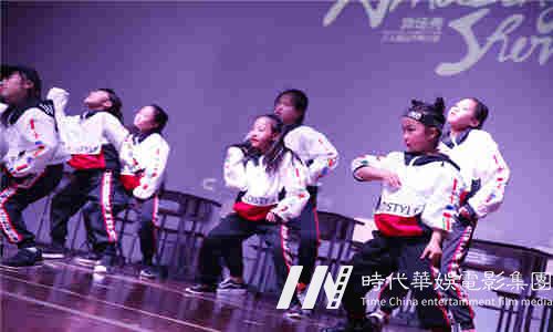 学街舞的是哪个学校？当然是深圳环球童影舞蹈！(图1)