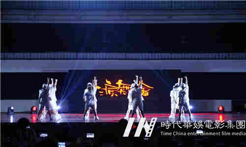 20岁学街舞晚不晚，成人街舞助你一飞冲天！(图1)