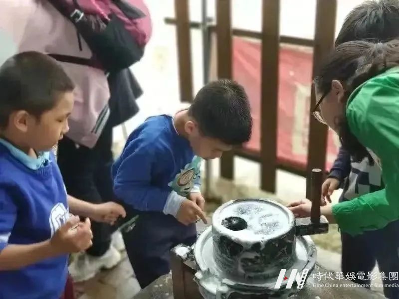 周末去哪儿丨从化一天亲子自驾游｜李花竹林溪谷徒步赏李花，探秘蜜蜂王国，手作豆腐花(图16)