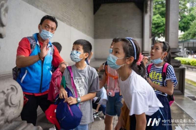 嘉佳卡通卫视:周末去哪儿游学营带你体验超人气双层巴士中轴线(图8)