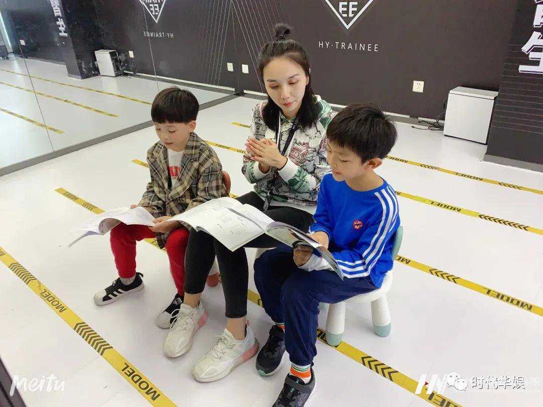 深圳小主持人培训|孩子学习口才表达很重要(图2) 深圳小主持人培训|孩子学习口才表达很重要02