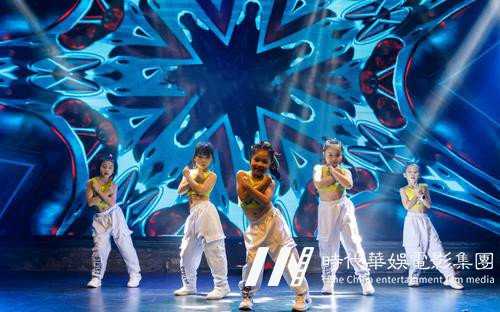 少儿学舞蹈不走专业路线,还需要舞蹈考级吗?(图1) 少儿学舞蹈不走专业路线,还需要舞蹈考级吗?01
