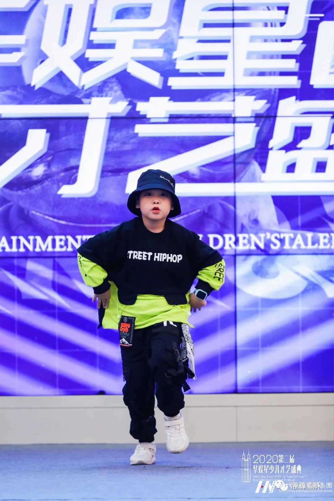 学舞蹈的你应该知道的9个专业名词(图1) 学舞蹈的你应该知道的9个专业名词(图1)