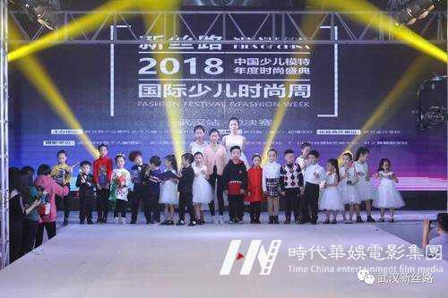 深圳为什么少儿芭蕾舞培训这么贵呢?(图1) 深圳为什么少儿芭蕾舞培训这么贵呢?(图1)