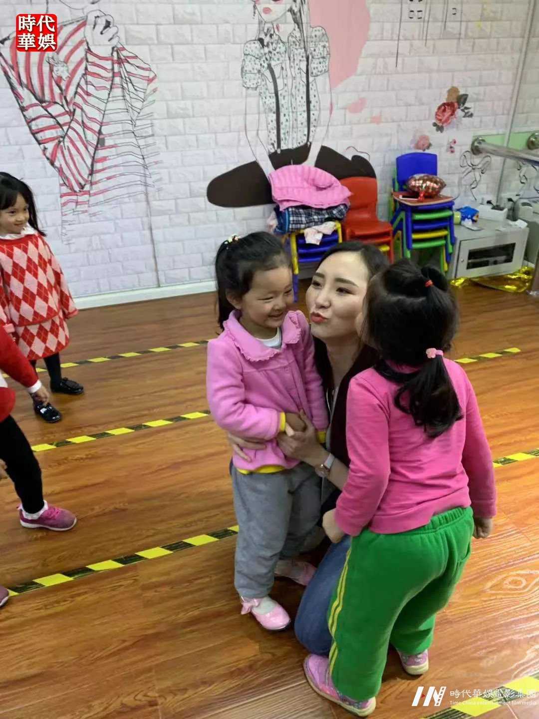 环球童影少儿模特老师张乐(图2)