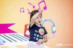 深圳少儿声乐培训班哪家好-时代华娱专业少儿声乐培训课堂