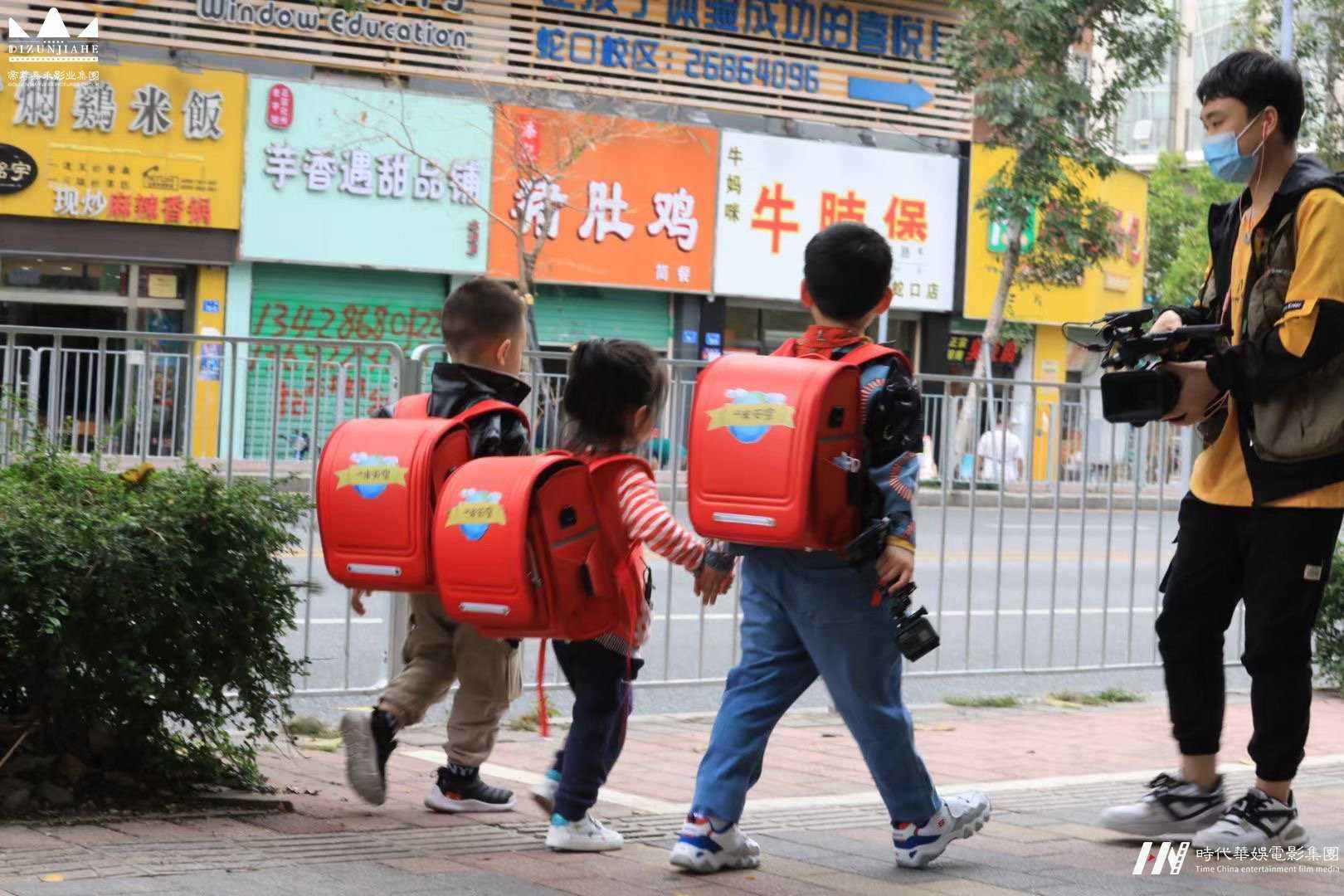 深圳南山儿童街舞培训班一般怎么收费的?(图1) 深圳南山儿童街舞培训班一般怎么收费的?(图1)