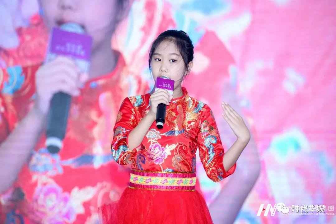 该不该让孩子学习少儿主持?(图2) 该不该让孩子学习少儿主持2