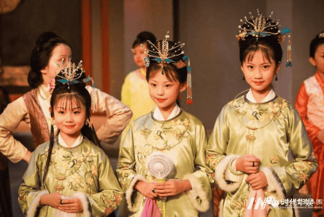 孩子在学习少儿舞蹈的过程中,家长扮演着什么角色?(图1) 孩子在学习少儿舞蹈的过程中,家长扮演着什么角色?(图1)