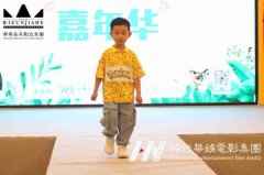 孩子到了学声乐的年龄要选一对一教学吗？