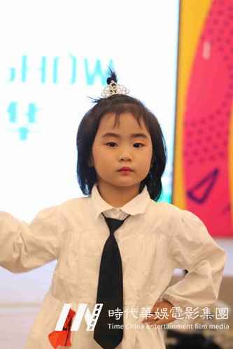 少儿模特培训班能给孩子带来什么好处?(图1) 少儿模特培训班能给孩子带来什么好处?(图1)