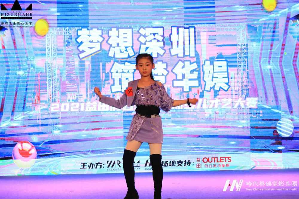 模特表演和电影表演有什么区别?(图1) 模特表演和电影表演有什么区别?(图1)