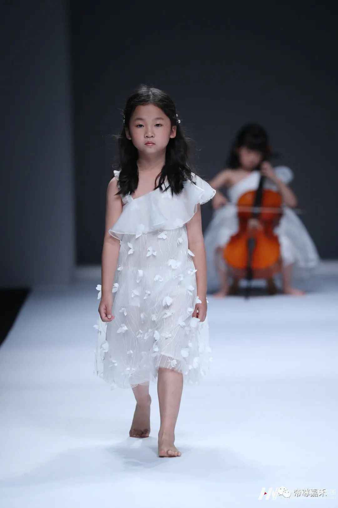2021深圳时装周环球童影童模秀场回顾(图74) 2021深圳时装周环球童影童模秀场回顾(图74)