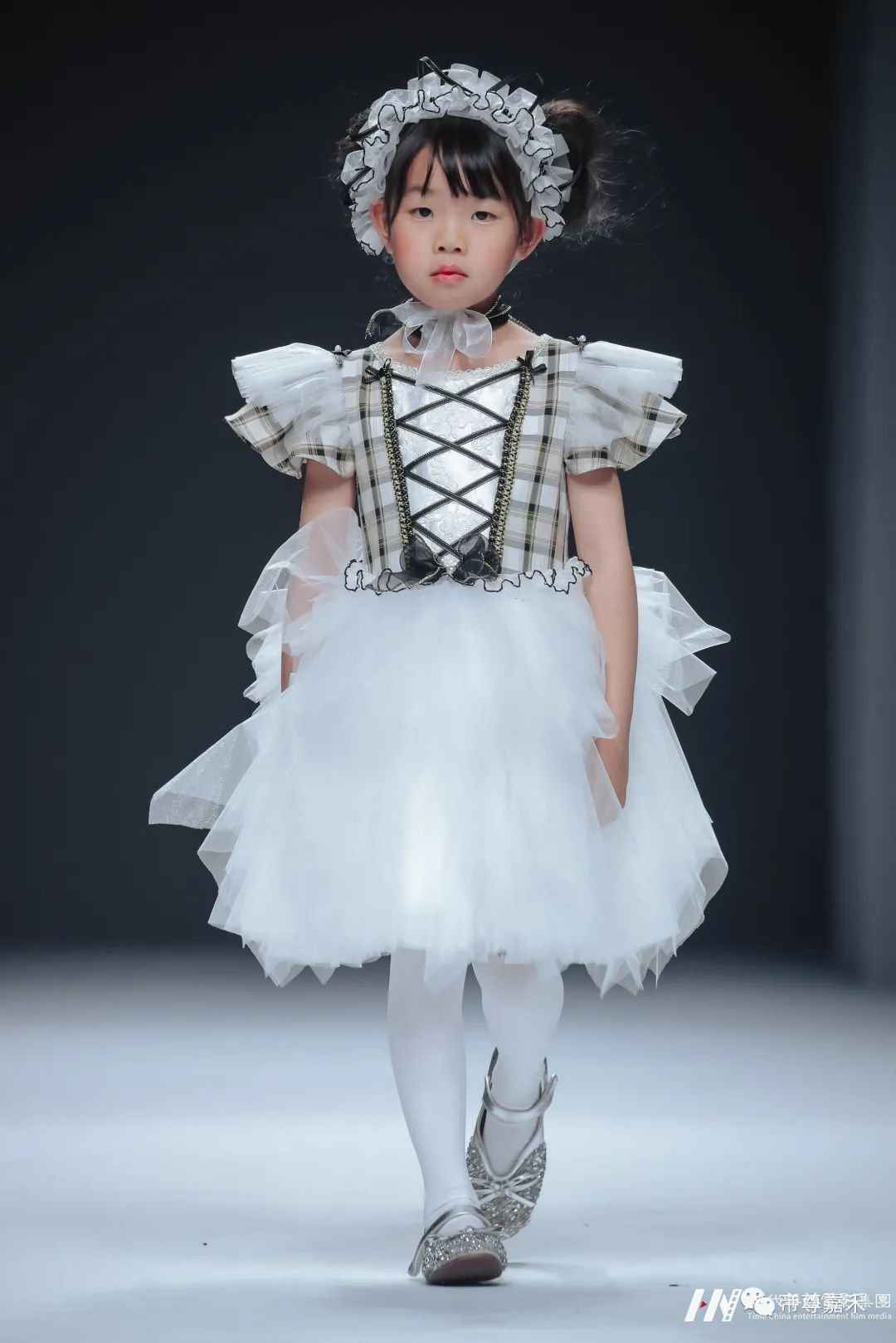 2021深圳时装周环球童影童模秀场回顾(图17) 2021深圳时装周环球童影童模秀场回顾(图17)