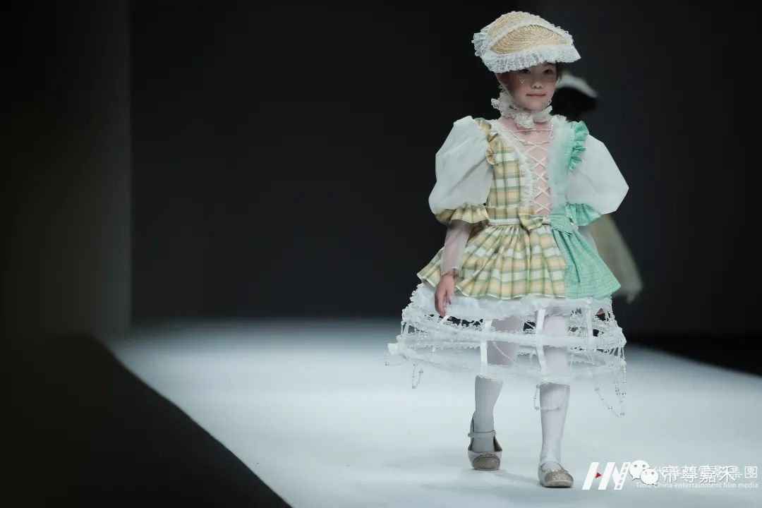 2021深圳时装周 | KAKALOLITA童模秀场回顾(图8) 图片