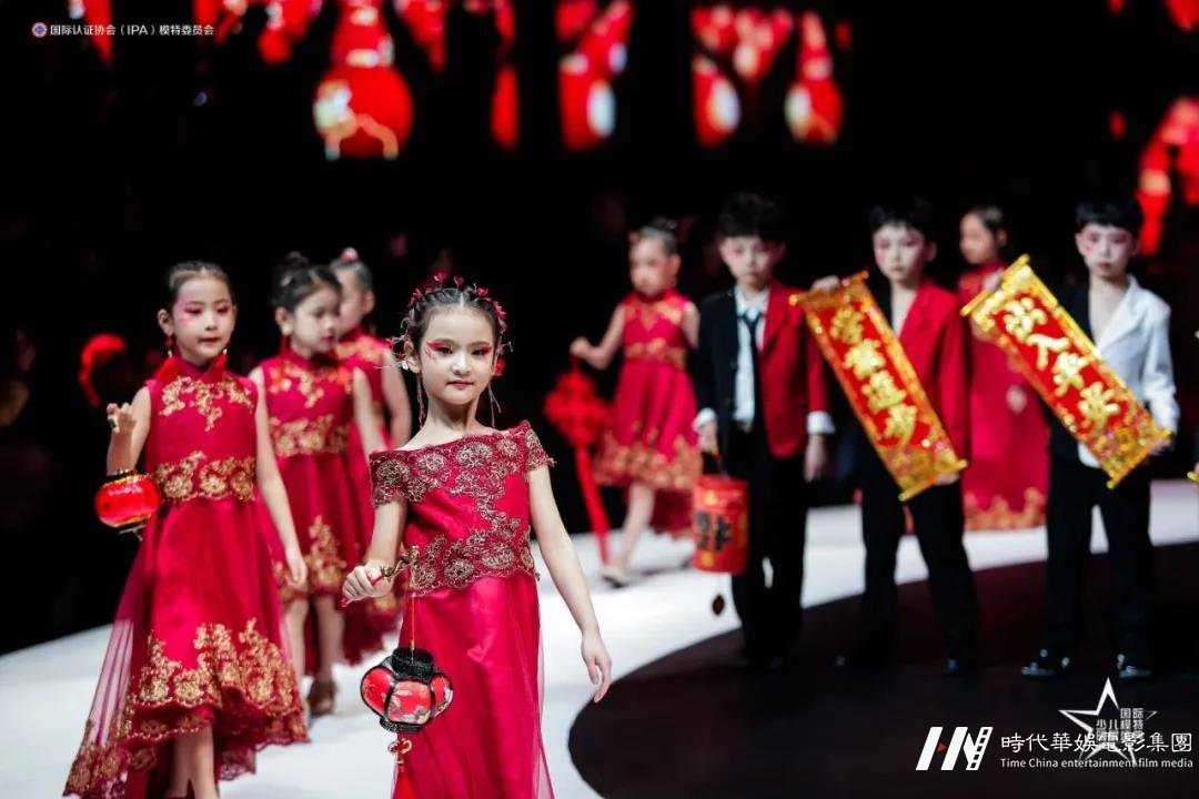 不懂音乐的家长，这样做同样可以给孩子音乐启蒙(图1)
