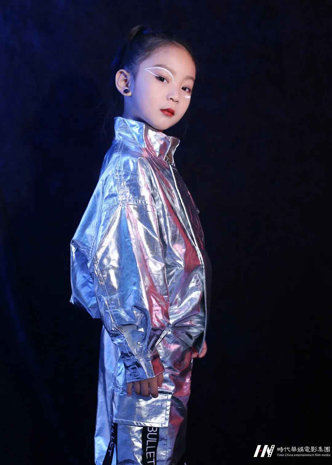 董璇女儿、佟大为儿子同台走秀,你如何看待儿童走秀这种商演?(图1) 董璇女儿、佟大为儿子同台走秀,你如何看待儿童走秀这种商演?(图1)