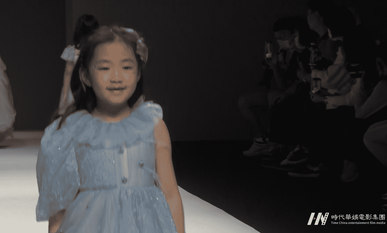 参加少儿模特大赛的重要性,让孩子赢在人生起跑线上!(图1) 参加少儿模特大赛的重要性,让孩子赢在人生起跑线上!(图1)