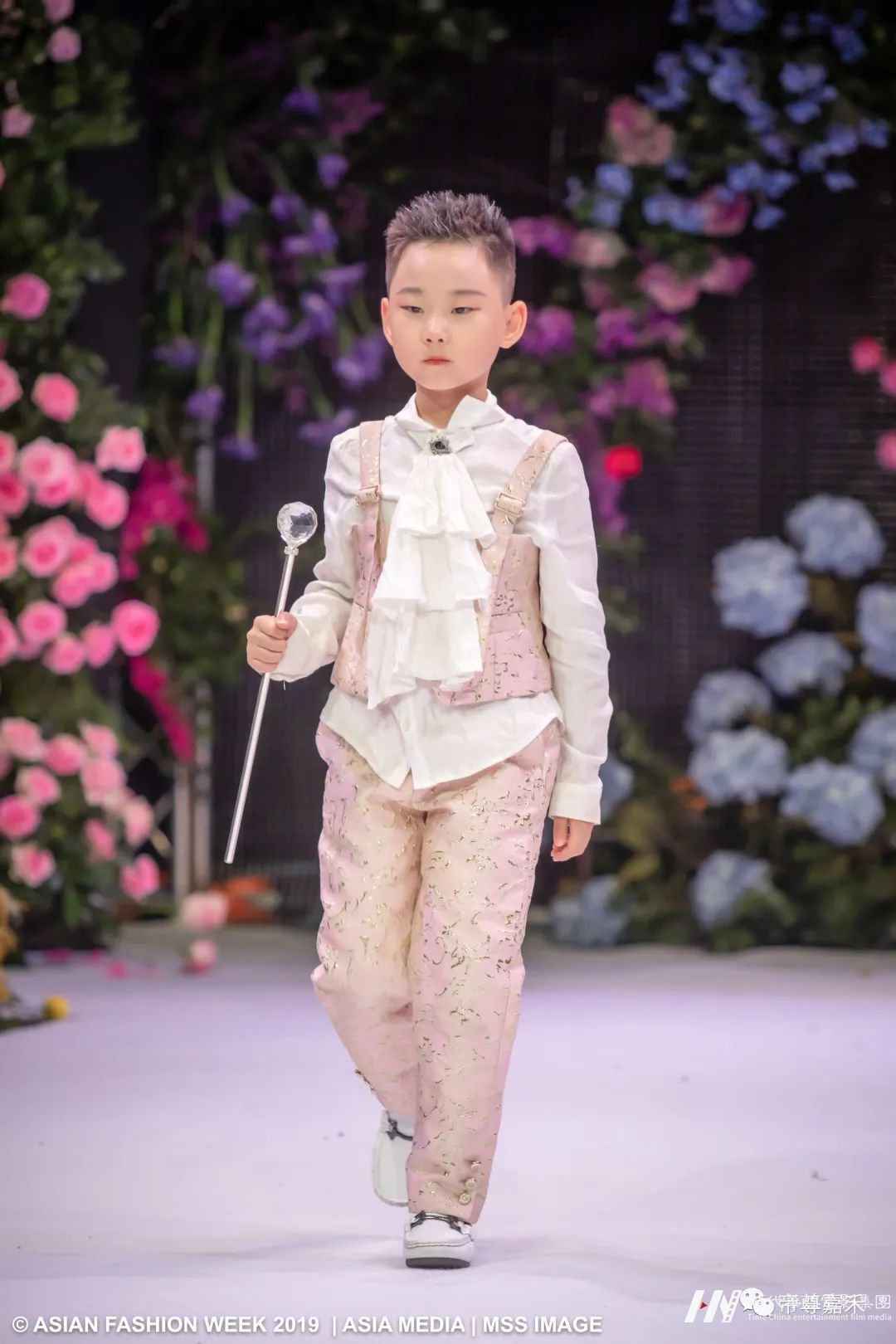 黄-HY高级定制 | 未来超模全国总决赛-时尚秀场 序幕拉开(图15) 图片