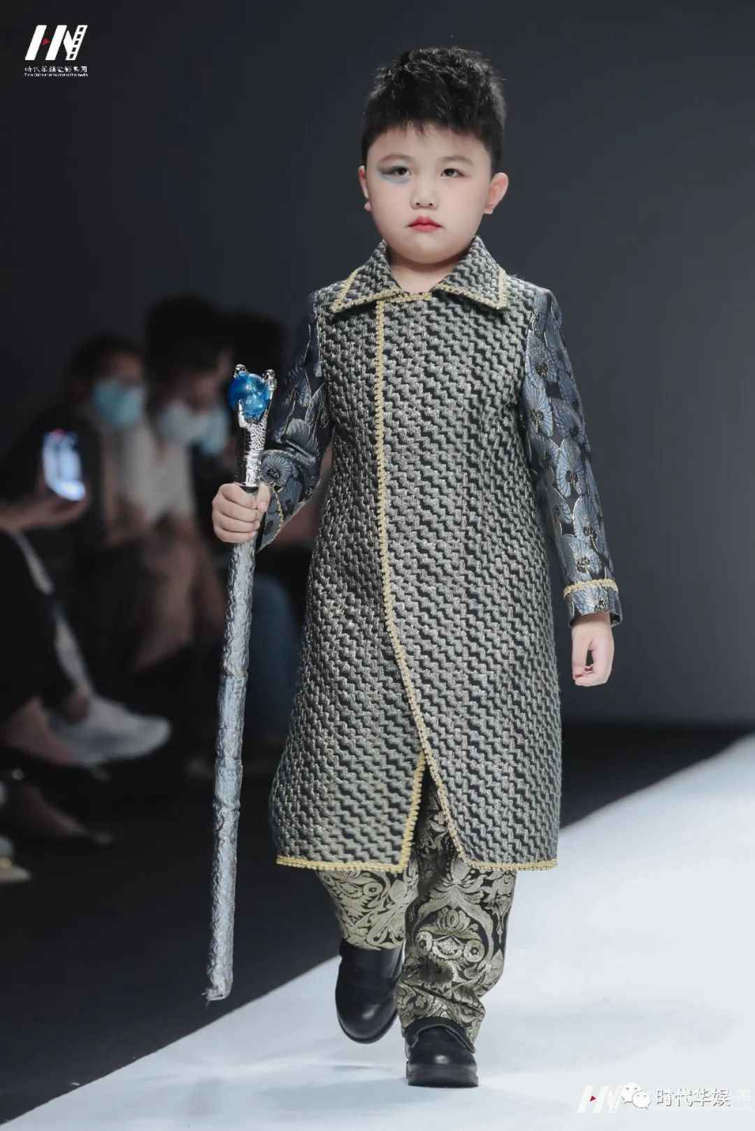 2022S/S深圳时装周 | 高定礼服品牌Funny Dream童模招募中!(图11) 图片