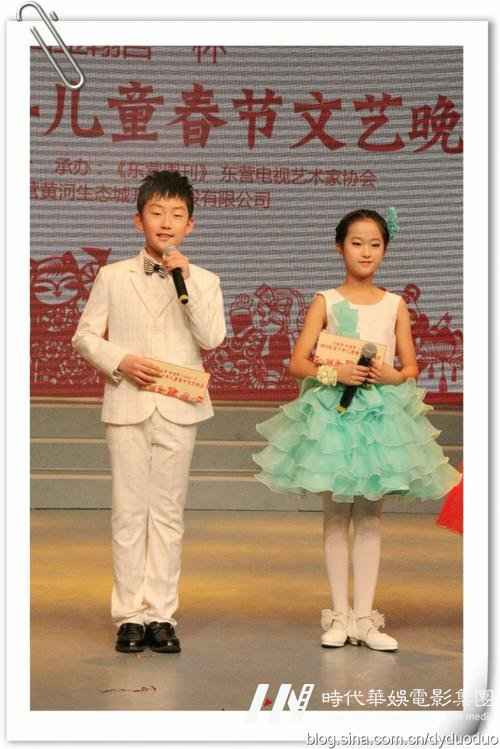 少儿主持、无实物表演训练的技巧(图1) 少儿主持,儿童主持,少儿培训,少儿播音