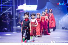古阿新《未来少年》时装秀 亮相“火星少年计划”
