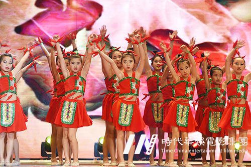 动作不到位跳舞不好看怎么办?深圳环球童影来支招(图1) 动作不到位跳舞不好看怎么办?深圳环球童影来支招
