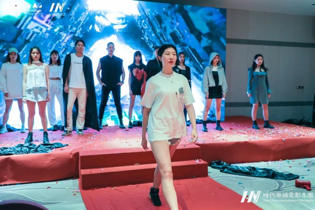 华仁HOMIE·凝心聚力 华仁征战远方暨华仁集团2021年第四季度大会(图22) 图片
