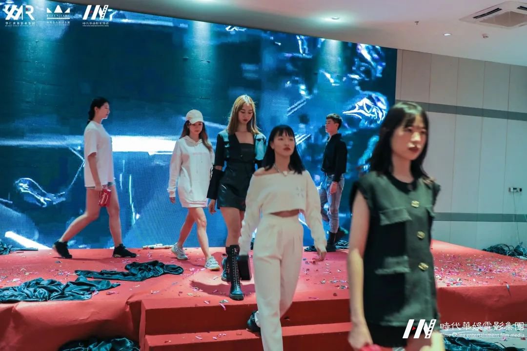 华仁HOMIE·凝心聚力 华仁征战远方暨华仁集团2021年第四季度大会(图21) 图片