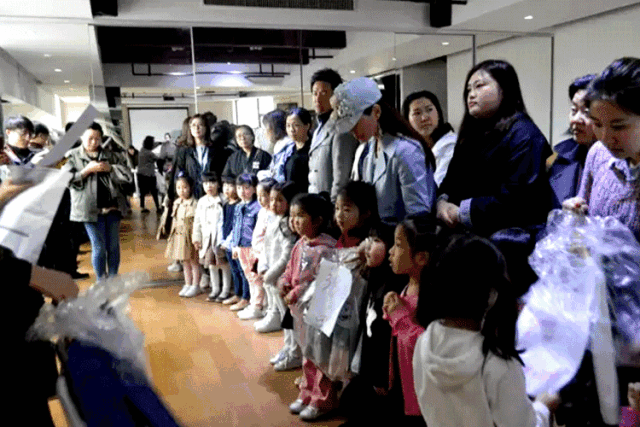 从儿童模特赛场到时装周秀场，不同之处你知多少？(图4)