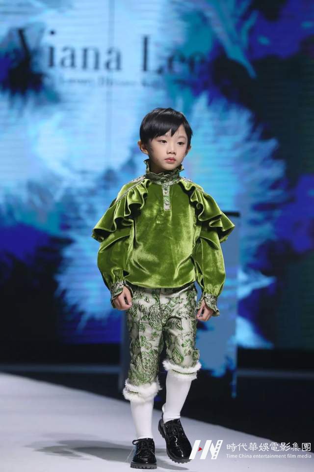 学习少儿模特课程,让孩子成为秀场焦点!(图3) 学习少儿模特课程,让孩子成为秀场焦点!(图3)