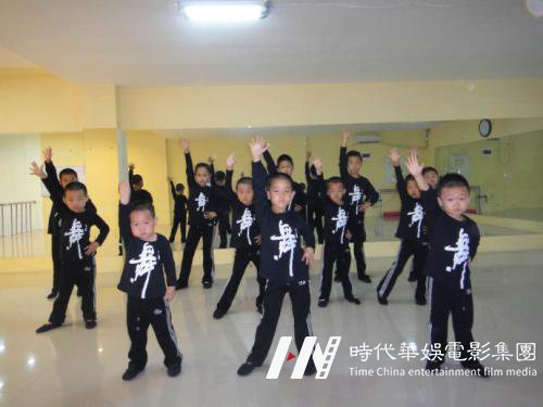 原来学习儿童街舞有那么多好处你知道吗?(图1) 原来学习儿童街舞有那么多好处你知道吗?(图1)