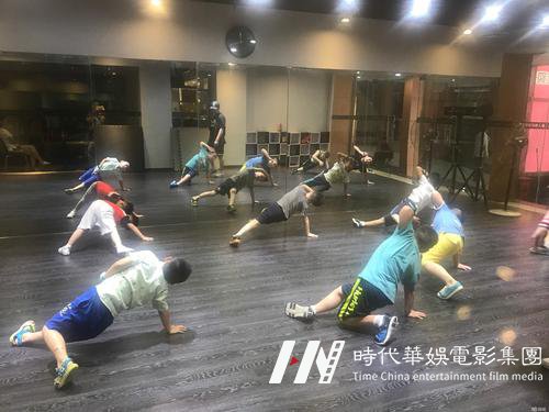 少儿爵士舞促进孩子的身心健康的运动(图1) 少儿爵士舞促进孩子的身心健康的运动