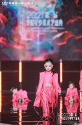 少儿模特纠正孩子形体礼仪，让他们大胆乘风破浪！