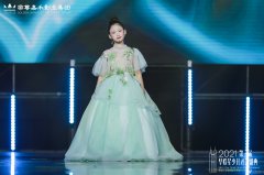 多才多艺 不拘一格的语言表演在这里