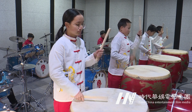 中外融合的鼓乐表演?2022少儿春晚为你揭晓(图5) 图片