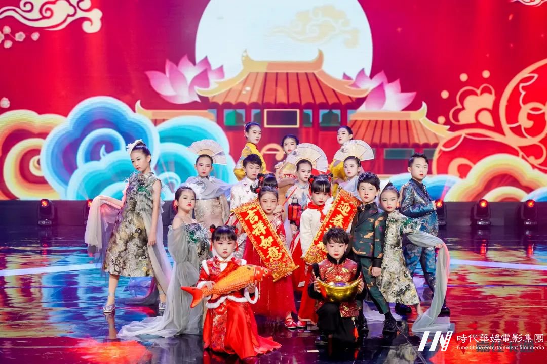 嘉佳星宝贝丨“嘉佳全能星春节晚会”主持人录制花絮(图2) 图片