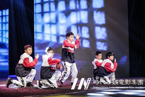 学习少儿街舞有哪些好处(图1) 学习少儿街舞有哪些好处(图1)