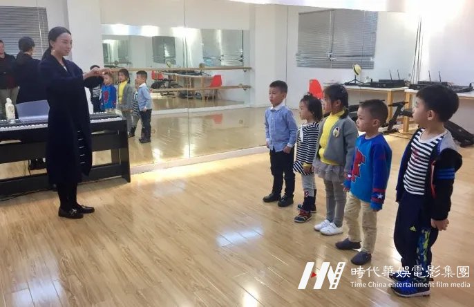 环球童影少儿艺术|少儿学习“声乐”的练习技巧及改变(图1) 环球童影少儿艺术|少儿学习“声乐”的练习技巧及改变(图1)