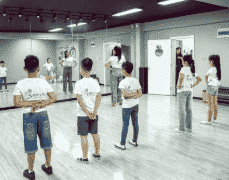 少儿形体培训机构教你检查孩子形体是否有问题