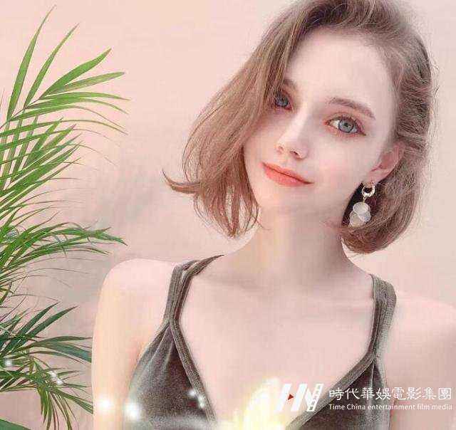 21岁混血模特美到被受邀至日本，环球童影表示这是p出来的嘛？